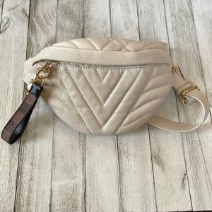 Cream white Fanny pack with custom keychain